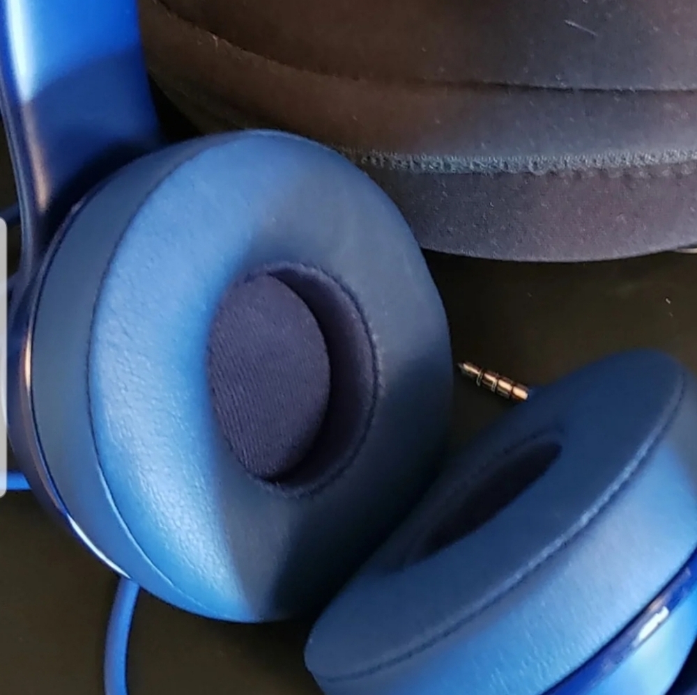 Beats by Dre - Picture 3 of 4